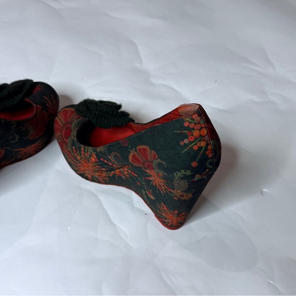 Desigual Agulia Floral Orange Multi Colored Wedge Heel with Knit Flower - Picture 1 of 8